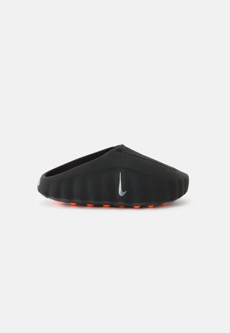 Nike Mind 001