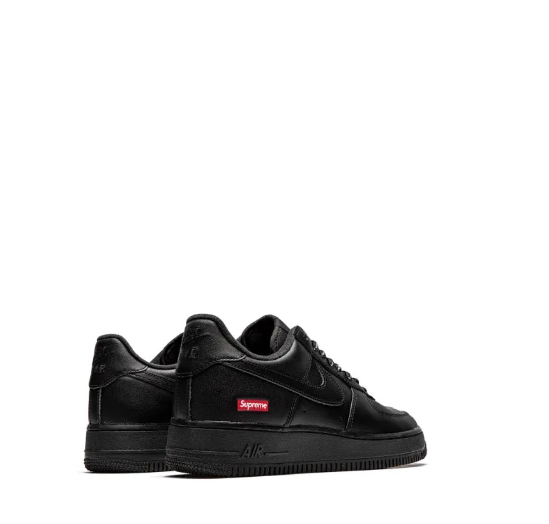 Nike Air Force 1 Low Suprême