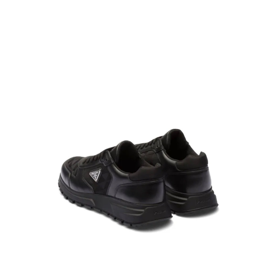 Prada Prax 01