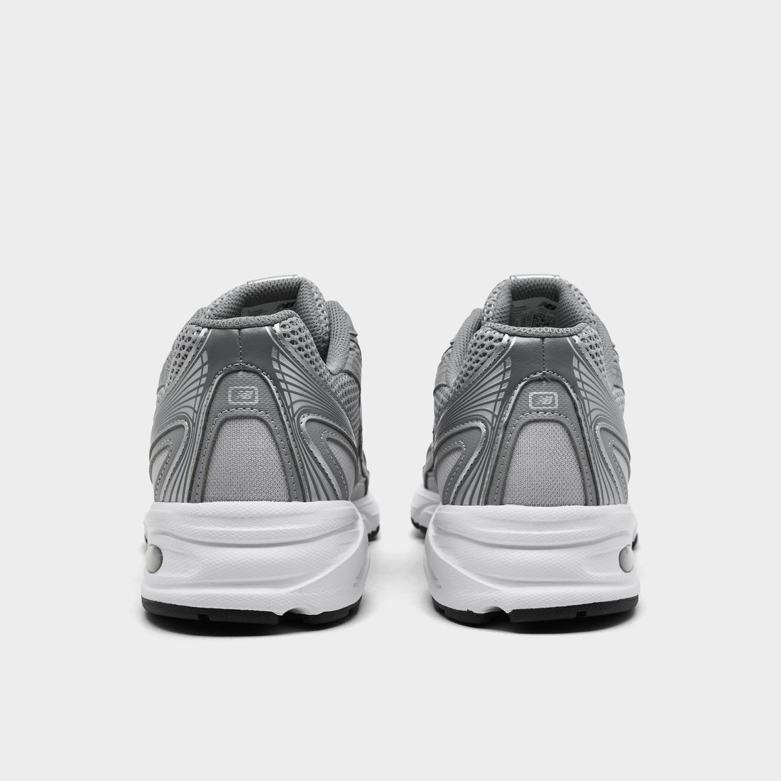 New Balance 740