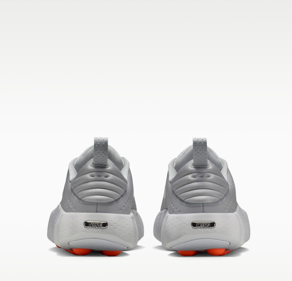 Nike Mind 002