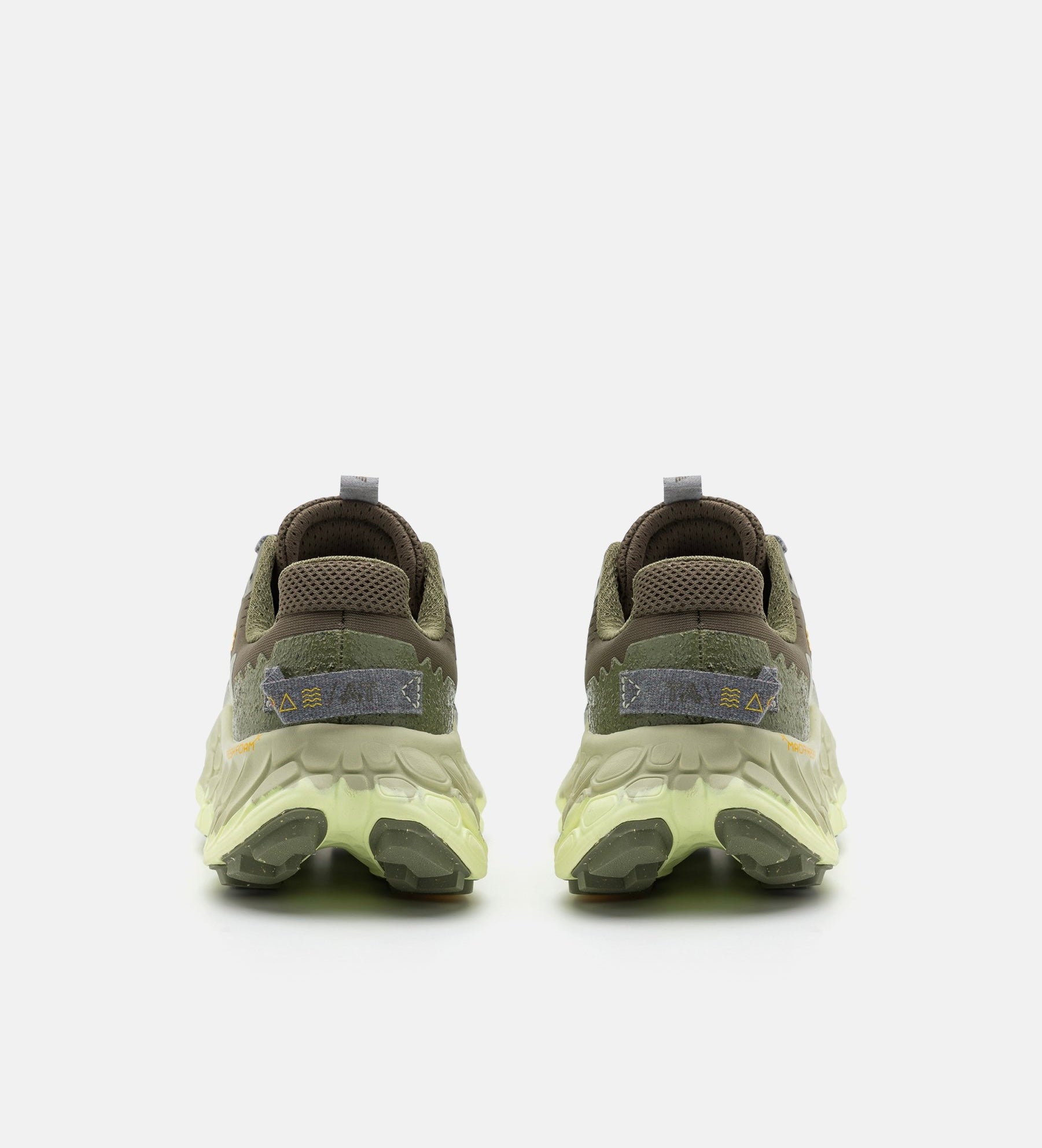 New Balance Fresh Foam x More Trail V3