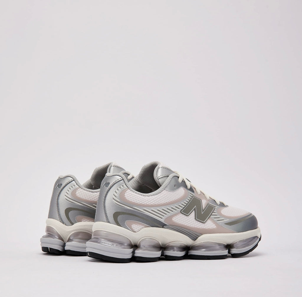 New Balance Abzorb 2000