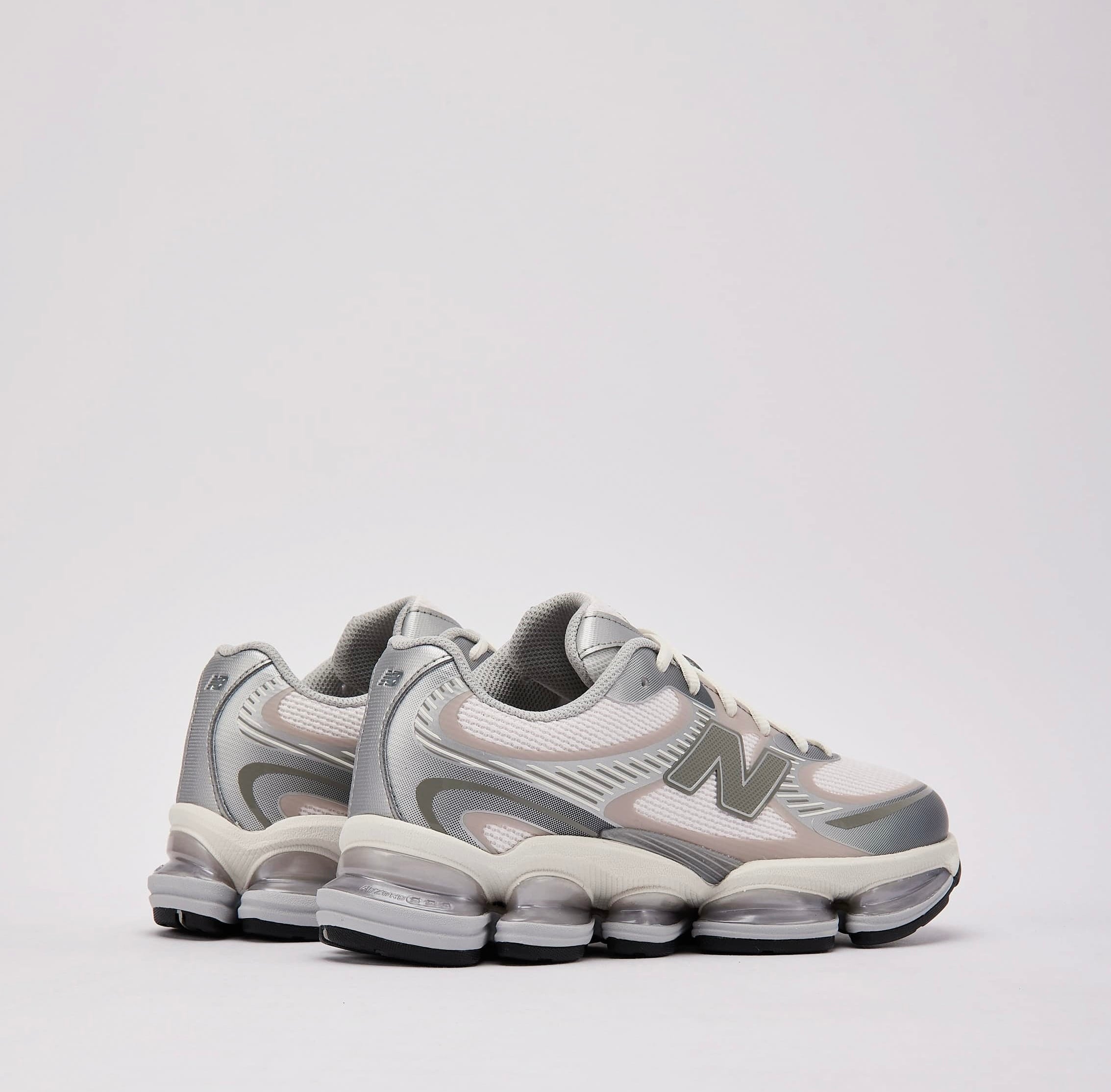 New Balance Abzorb 2000
