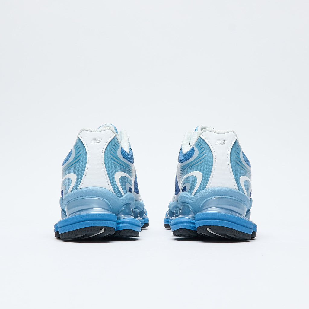 New Balance Abzorb 2000