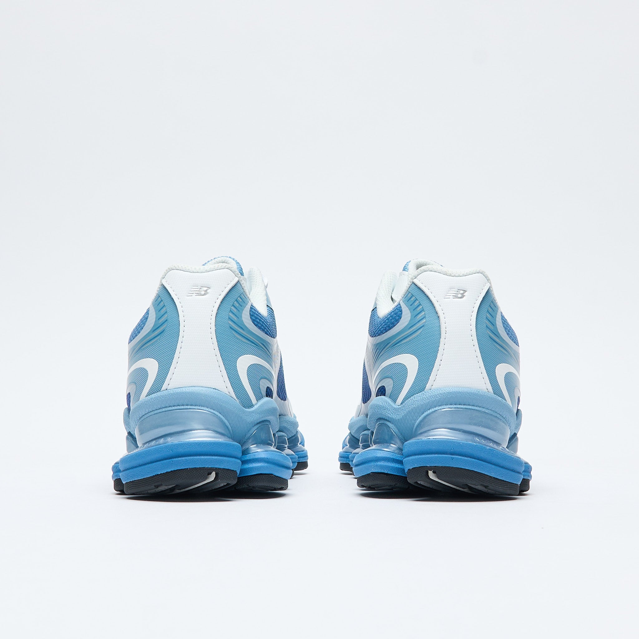 New Balance Abzorb 2000