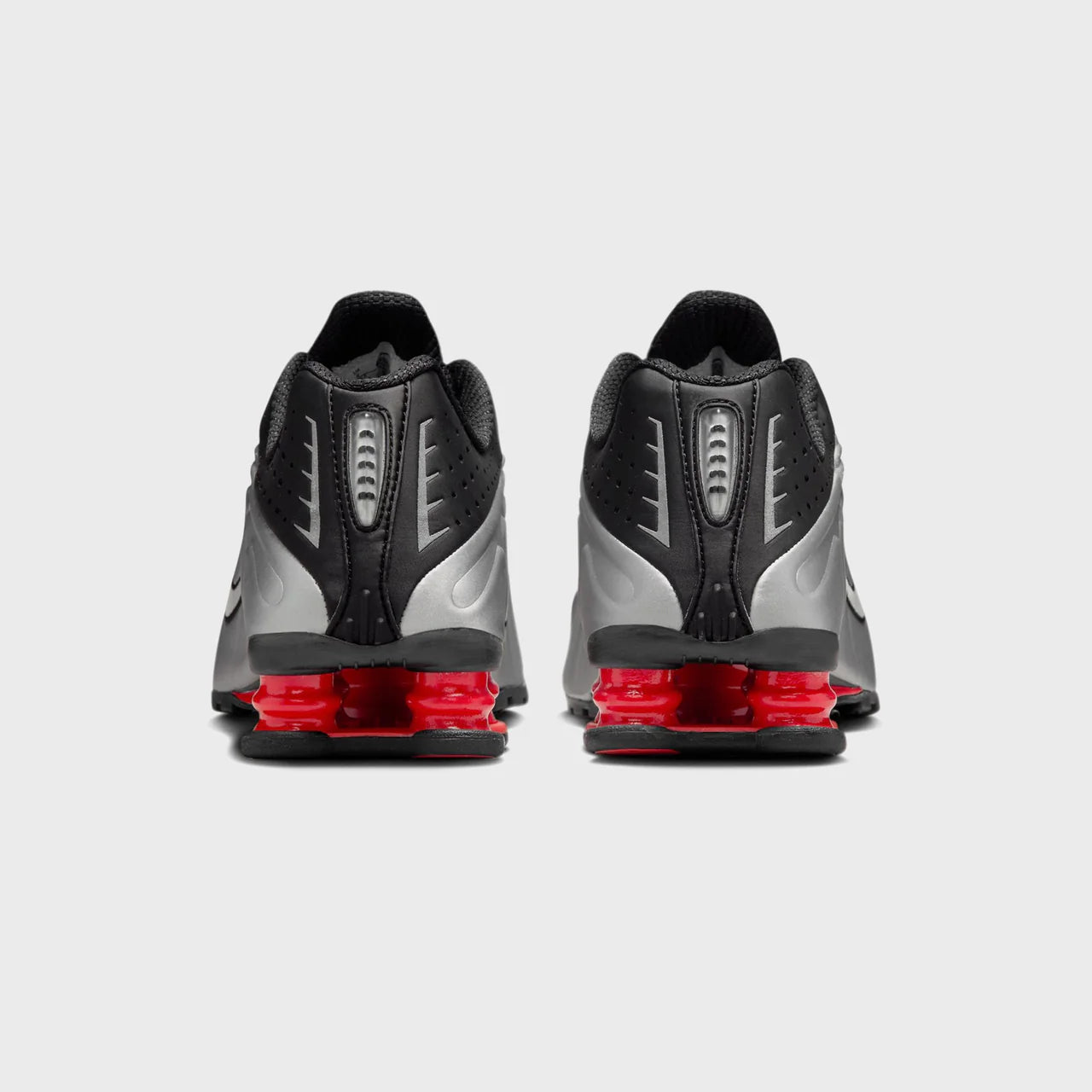 Nike Shox R4