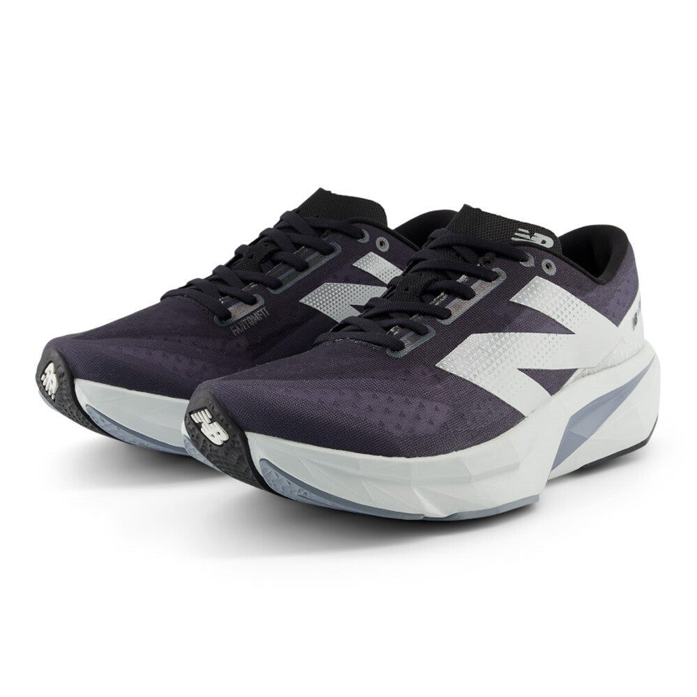 New Balance FuelCell Rebel V4