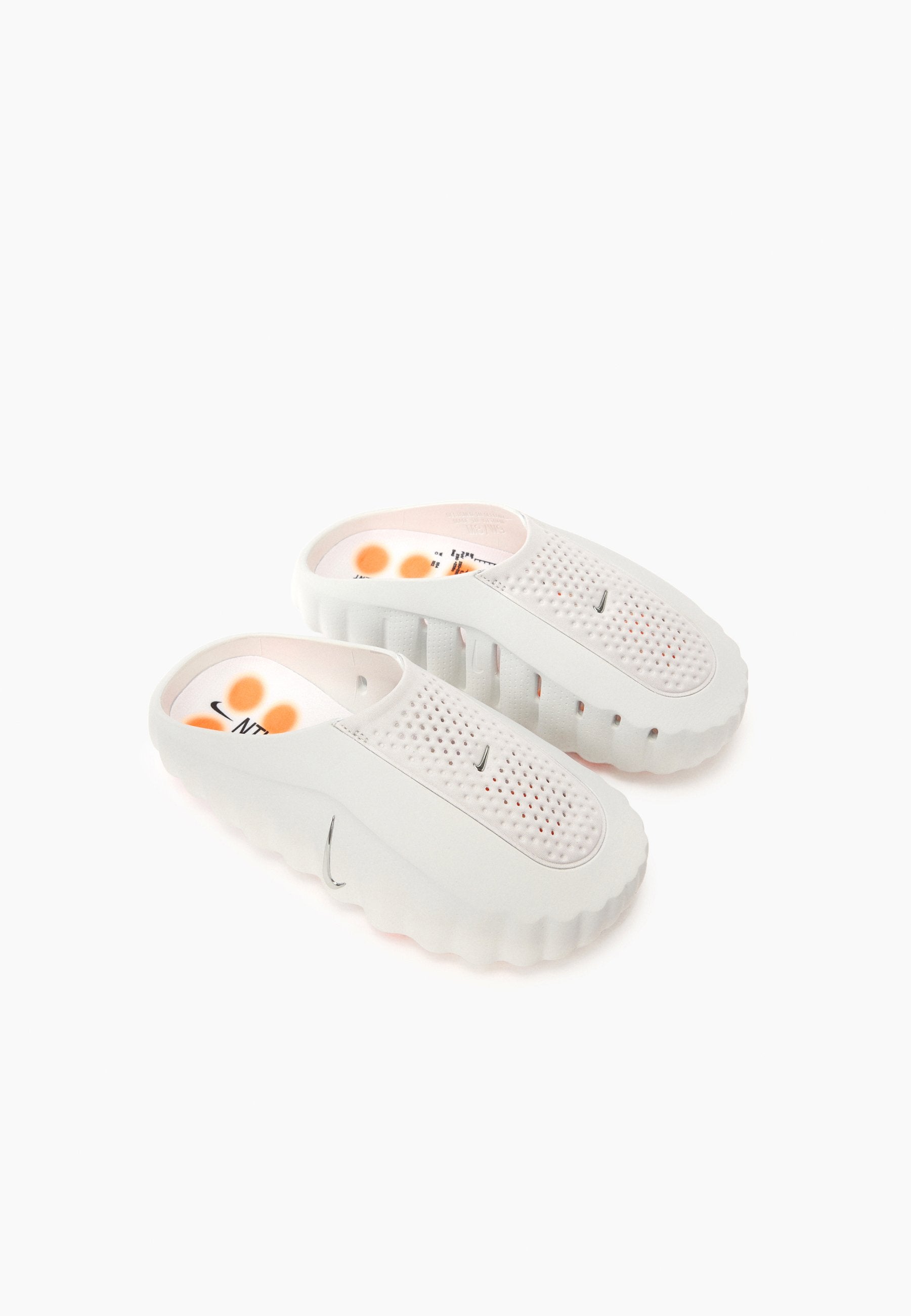 Nike Mind 001