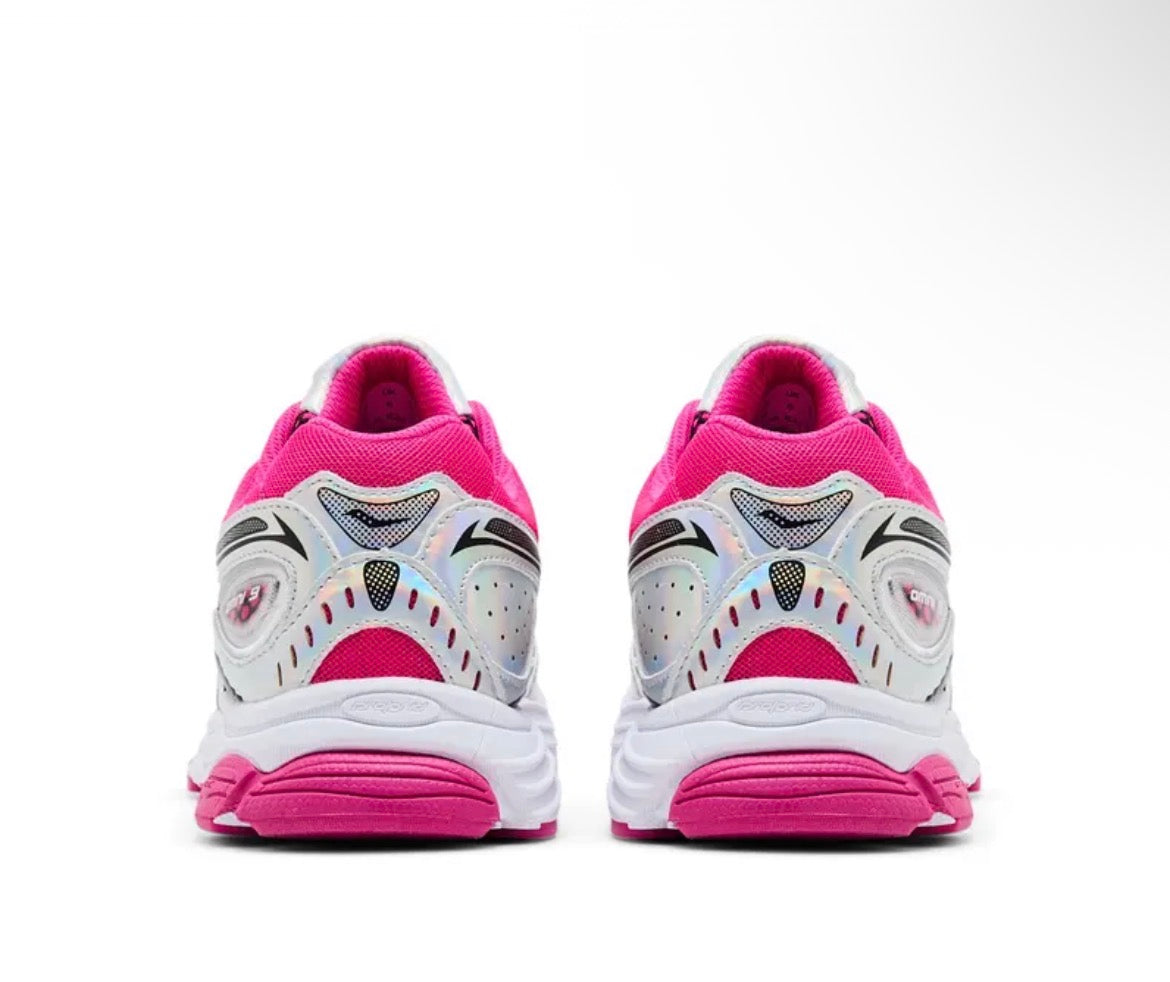 Saucony ProGride Omni 9