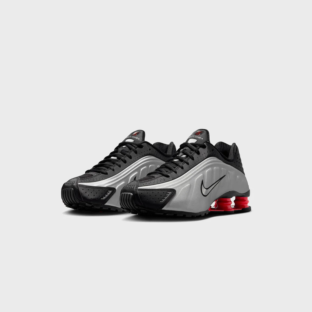 Nike Shox R4