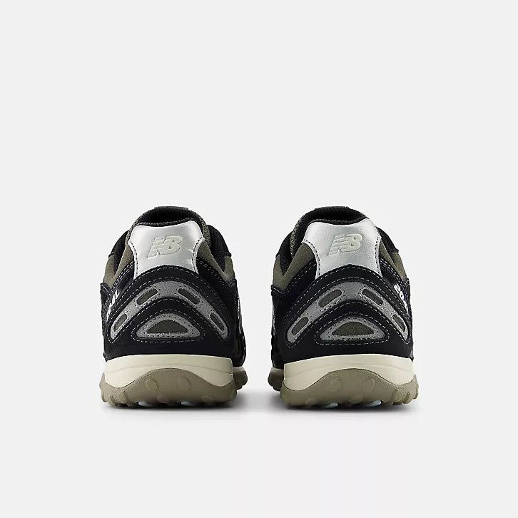 New Balance 204L