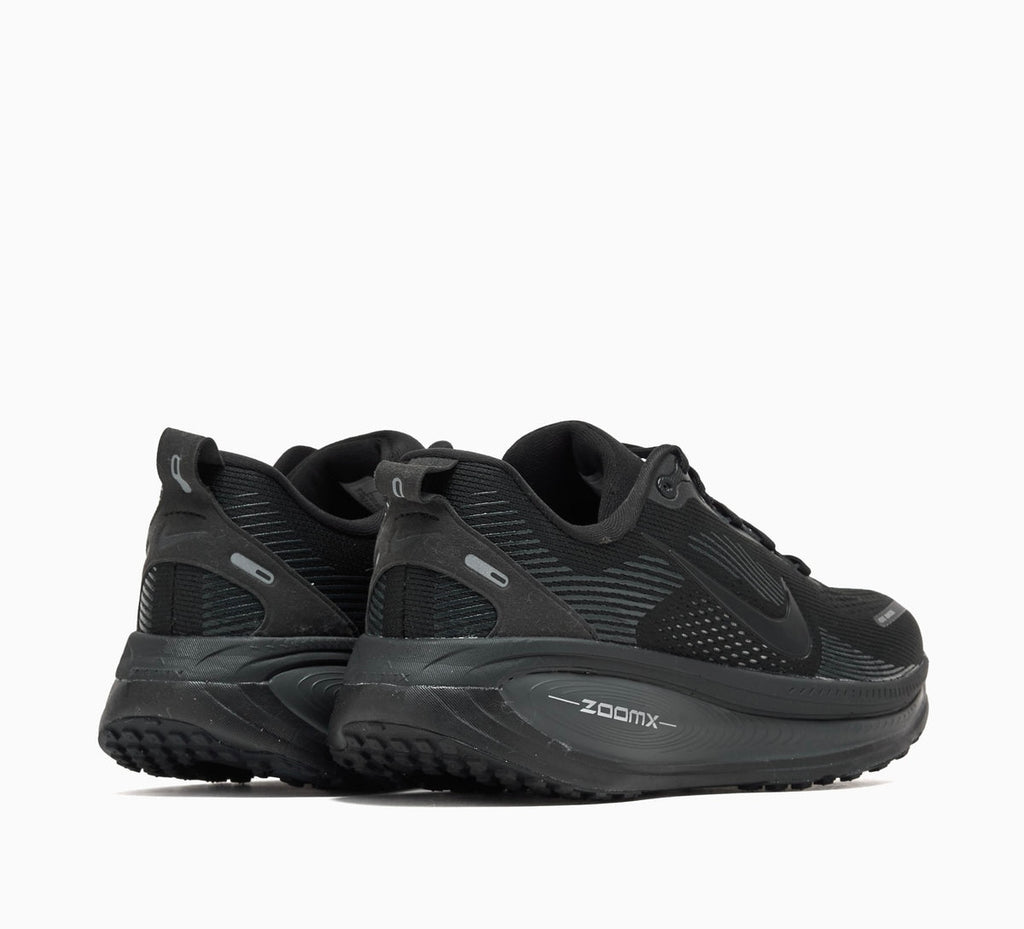 Nike Vomero 18