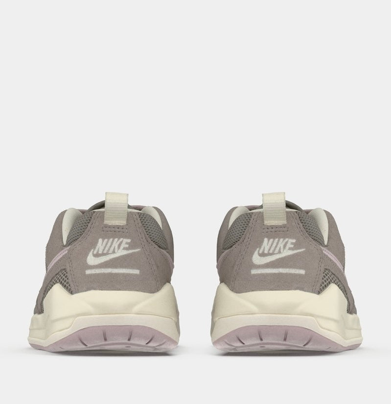 Nike Air Jordan CMFT Era