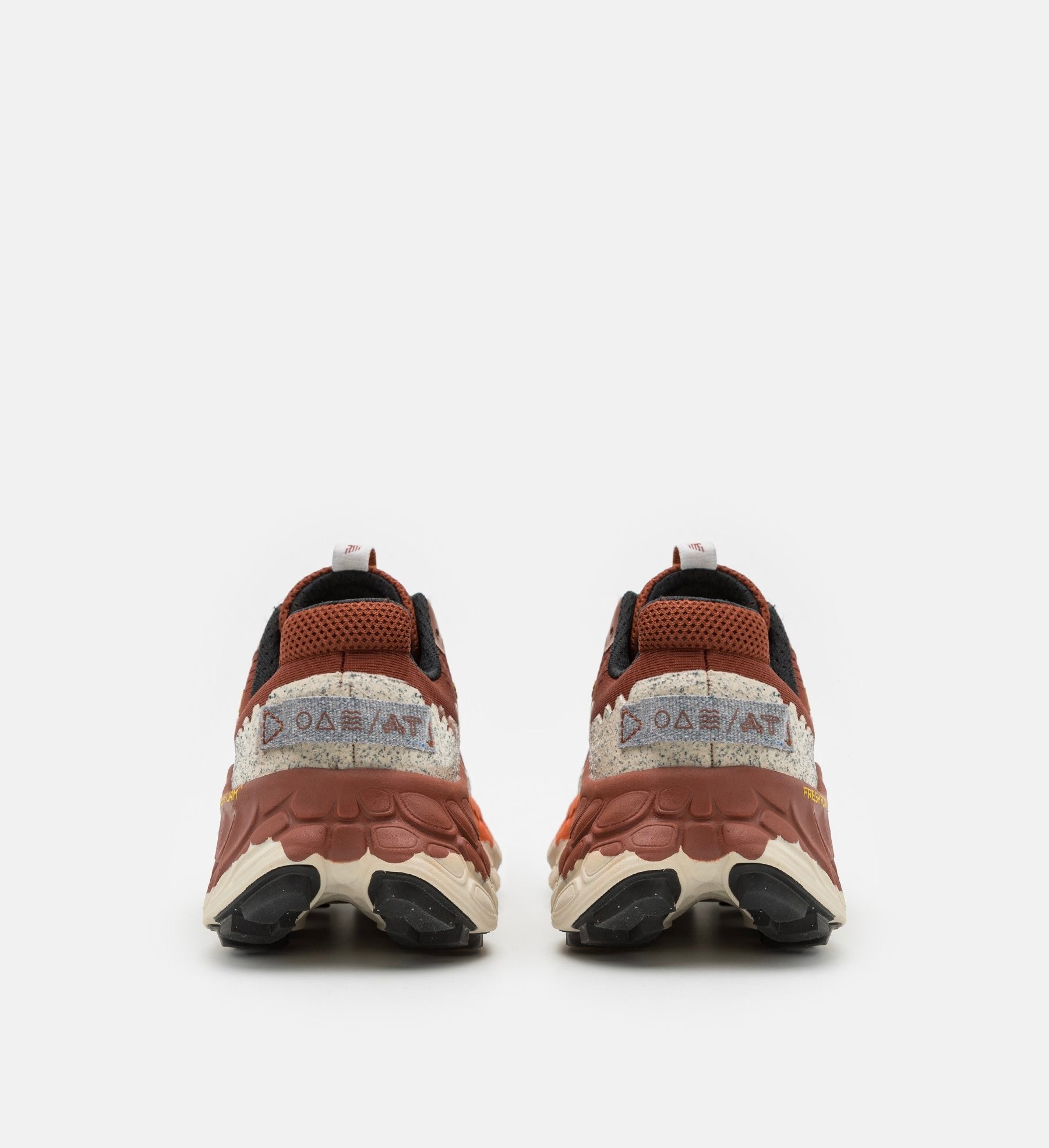 New Balance Fresh Foam x More Trail V3