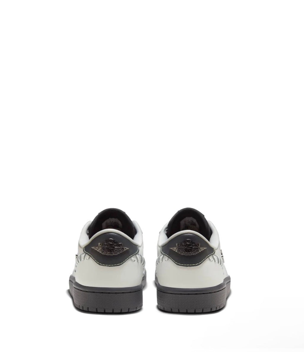 Nike Air Jordan 1 MM Low «Black Cat»