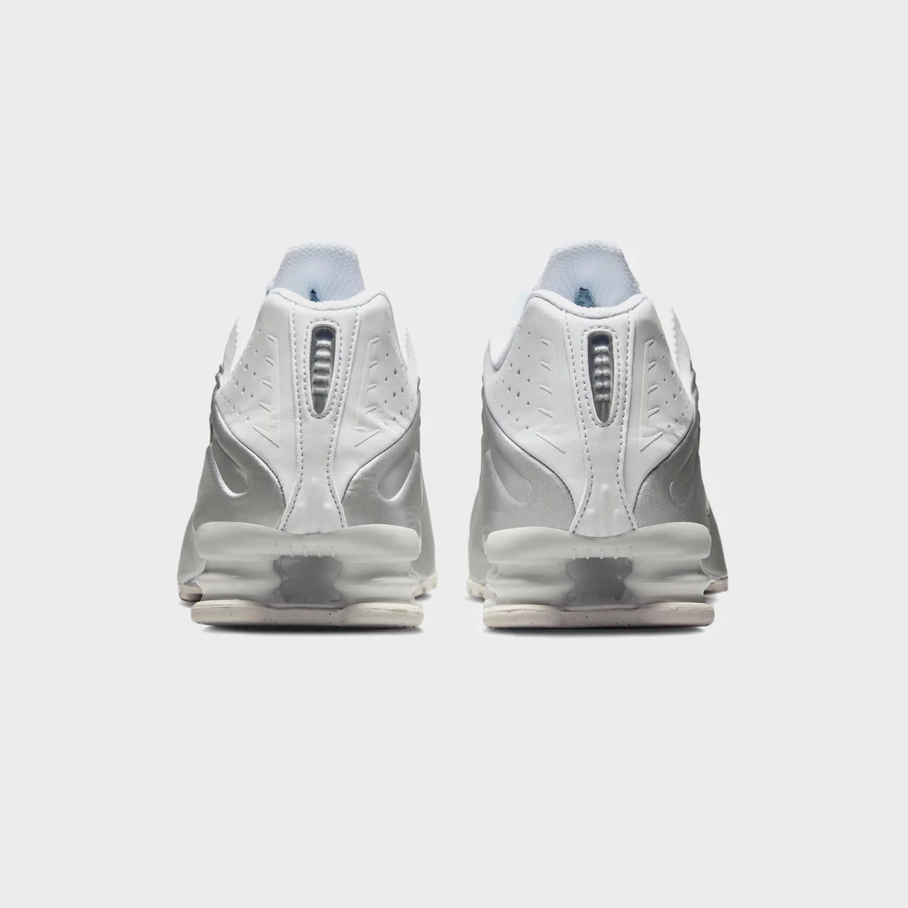 Nike Shox R4