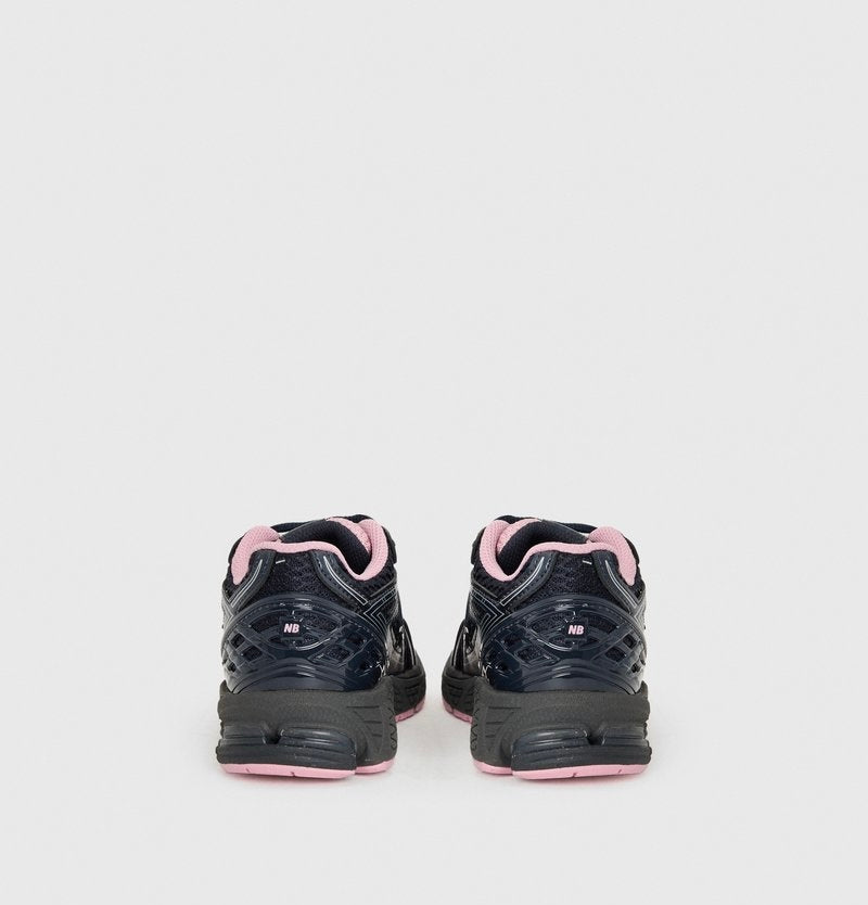 New Balance 1906R