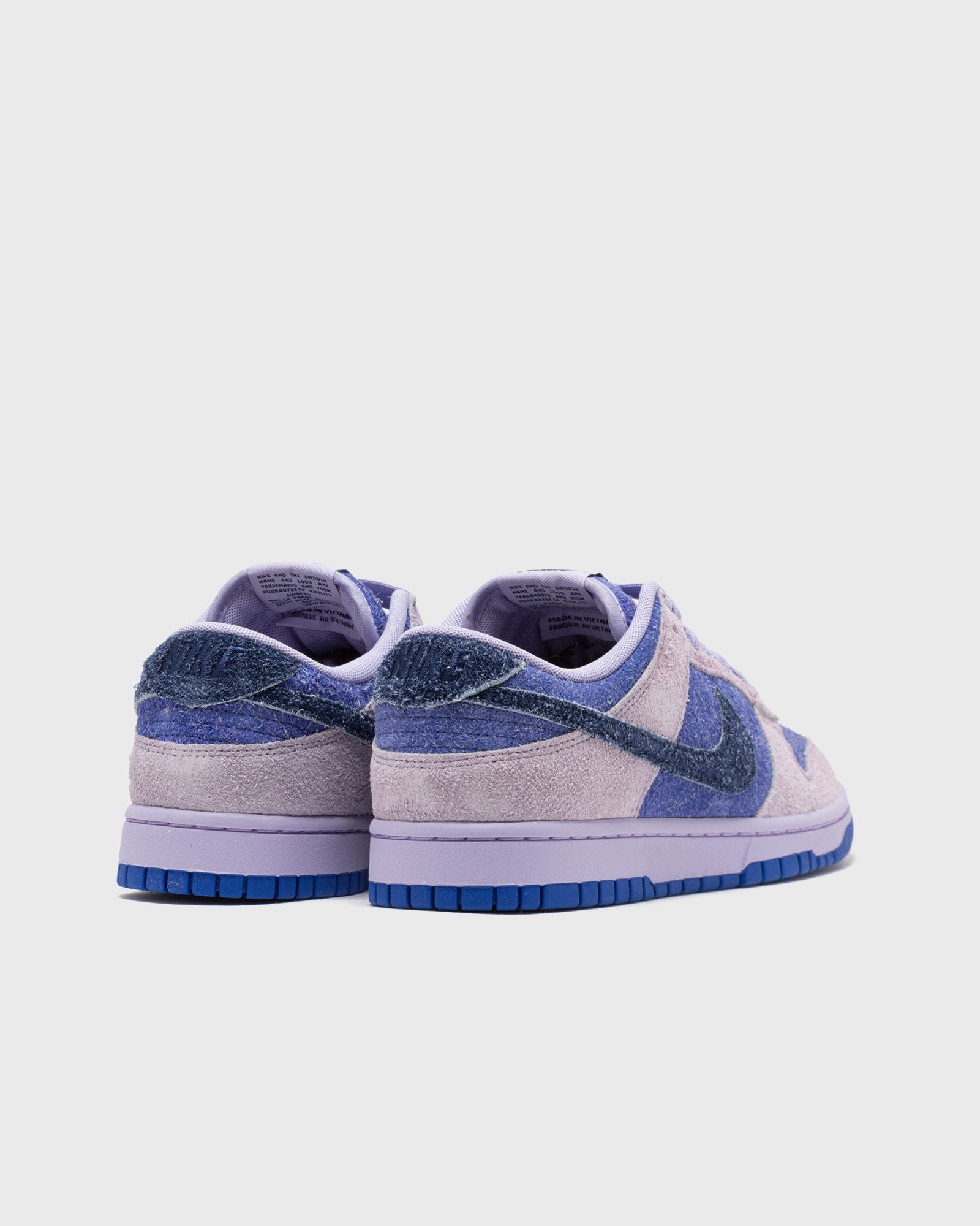 Nike Dunk Low SE “Hydrangeas”