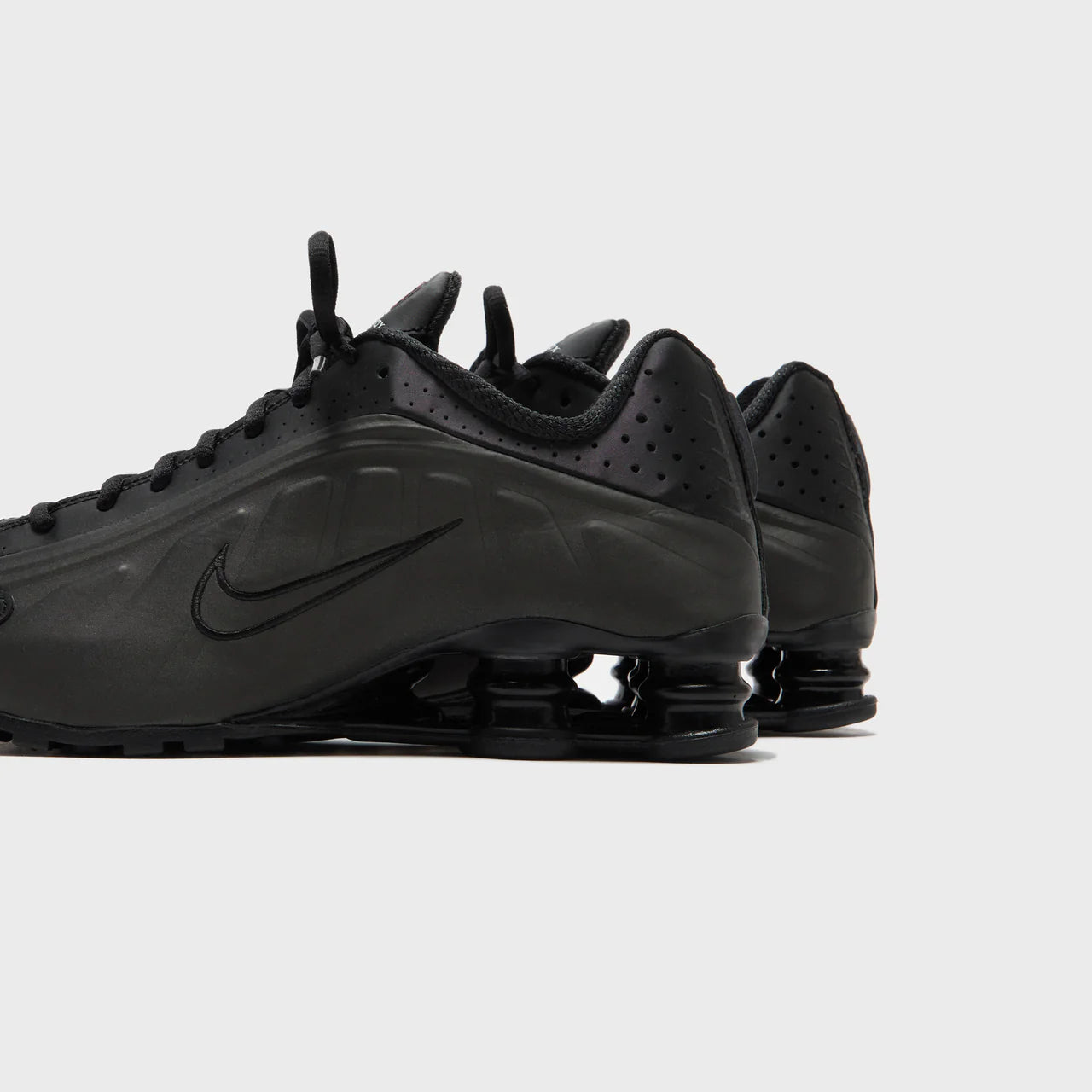 Nike Shox R4