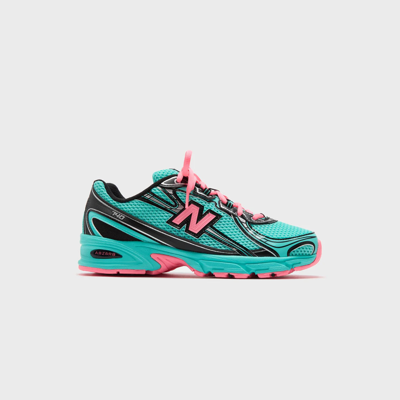 New Balance 740