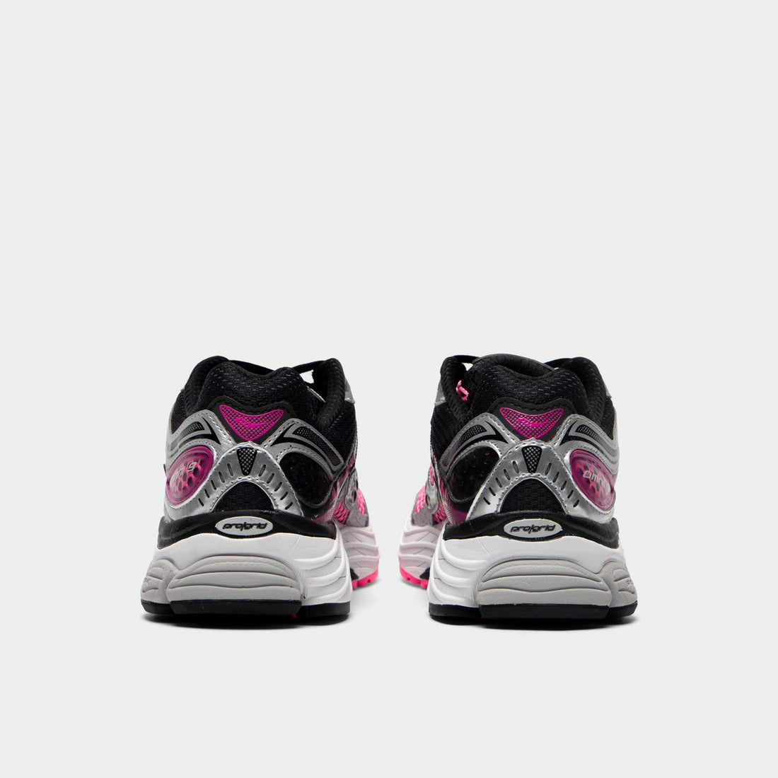 Saucony ProGride Omni 9