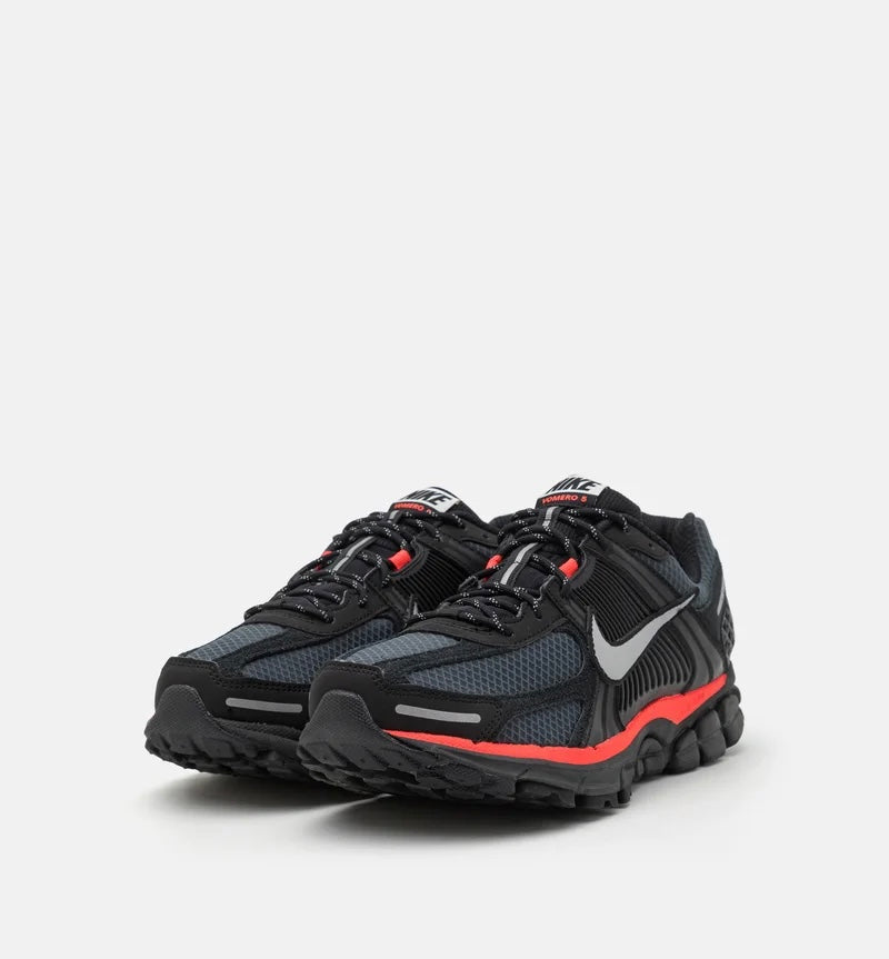 Nike Vomero 5