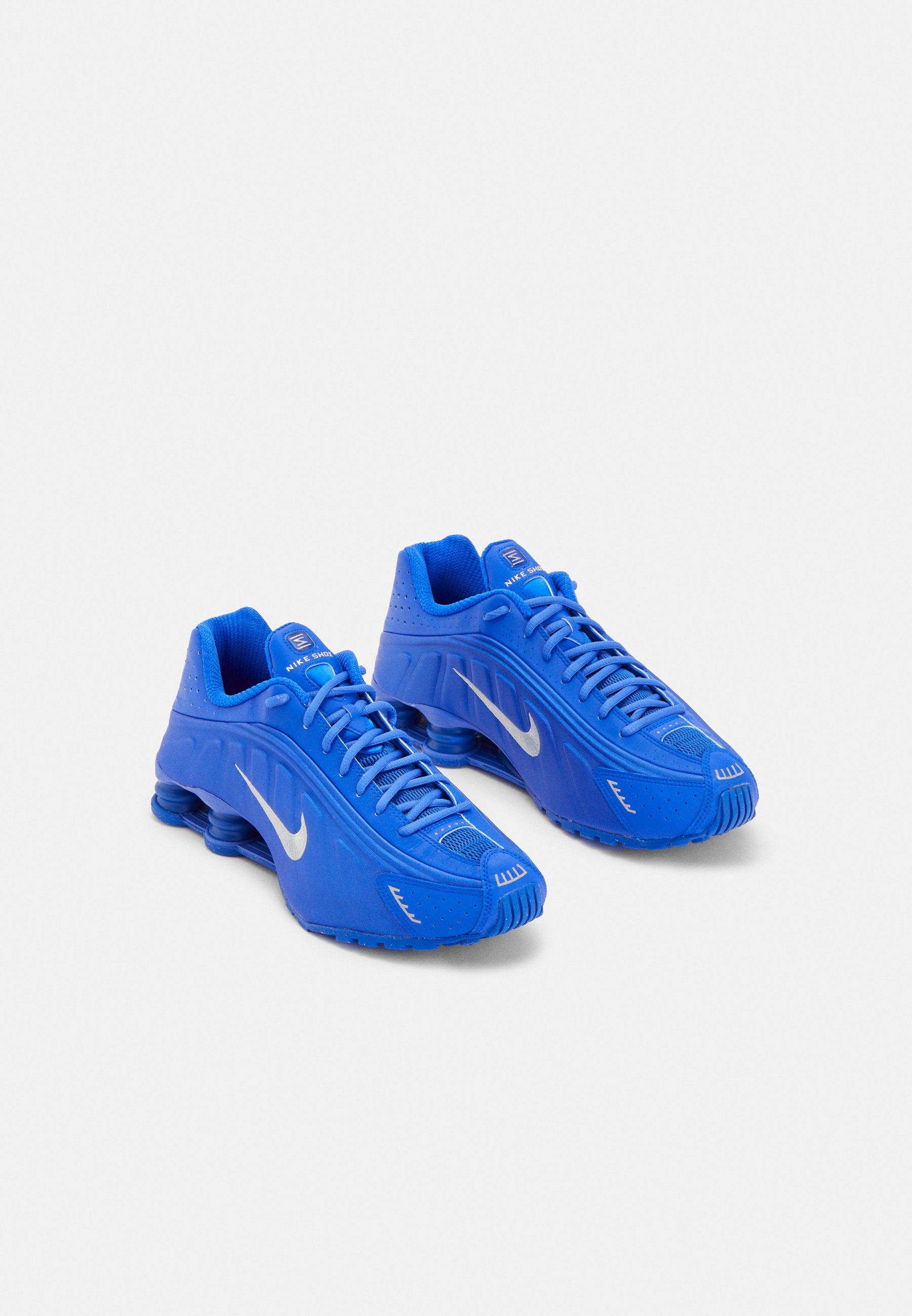 Nike Shox R4