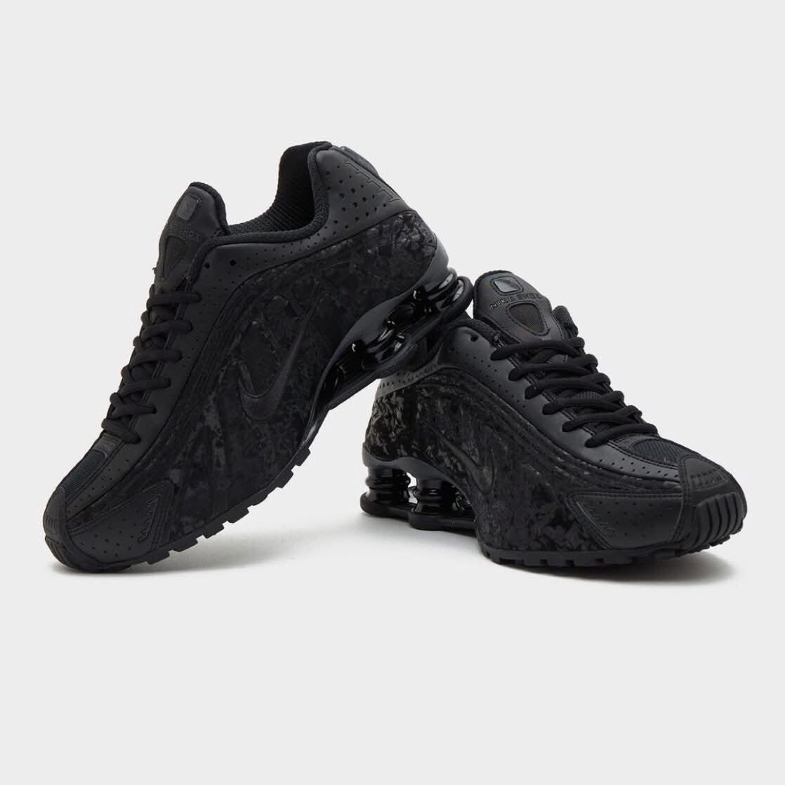 Nike Shox R4