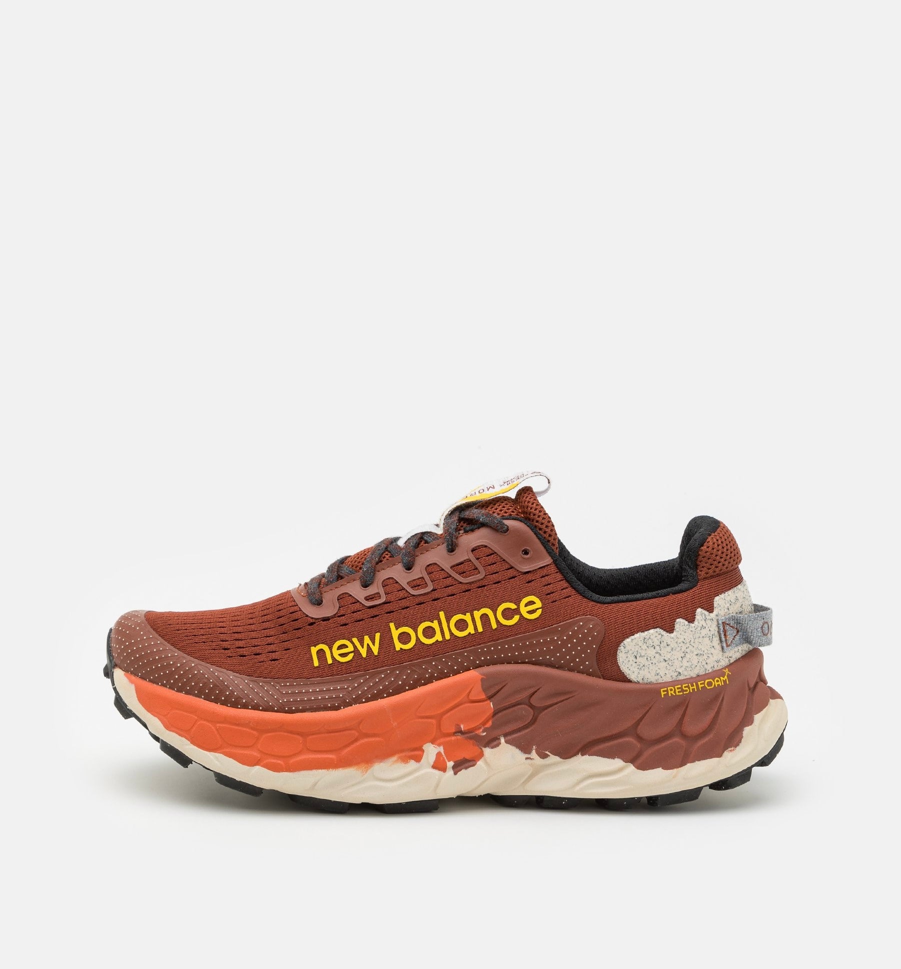 New Balance Fresh Foam x More Trail V3