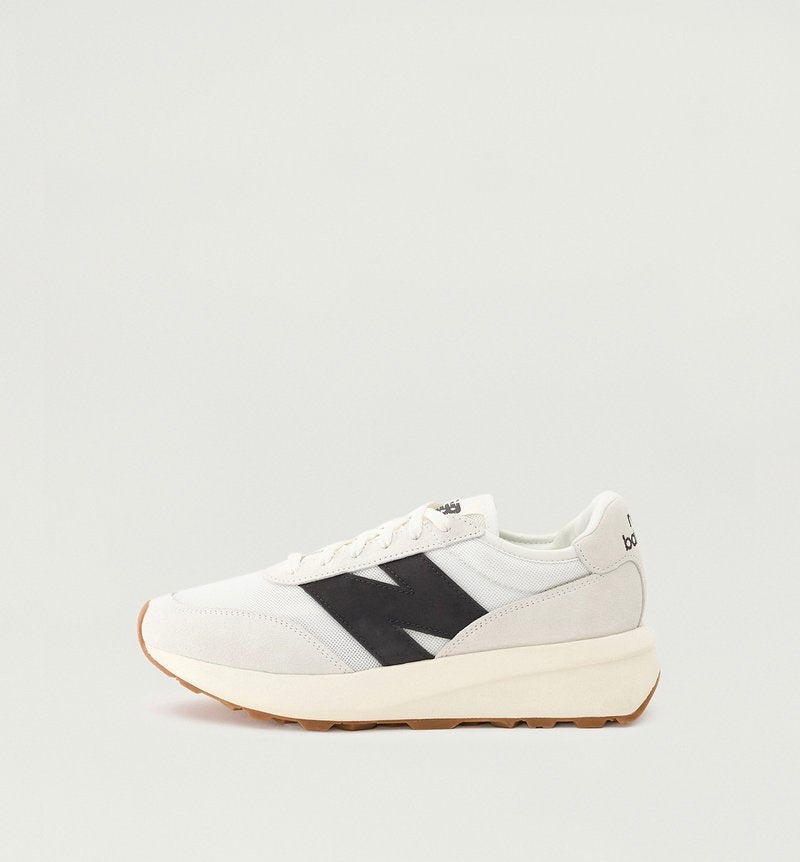 New Balance 370