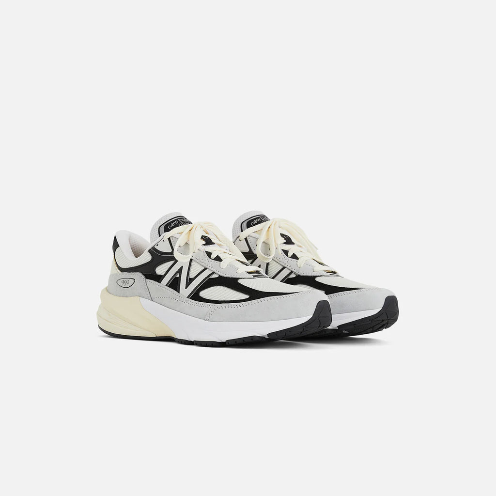 New Balance 990v6