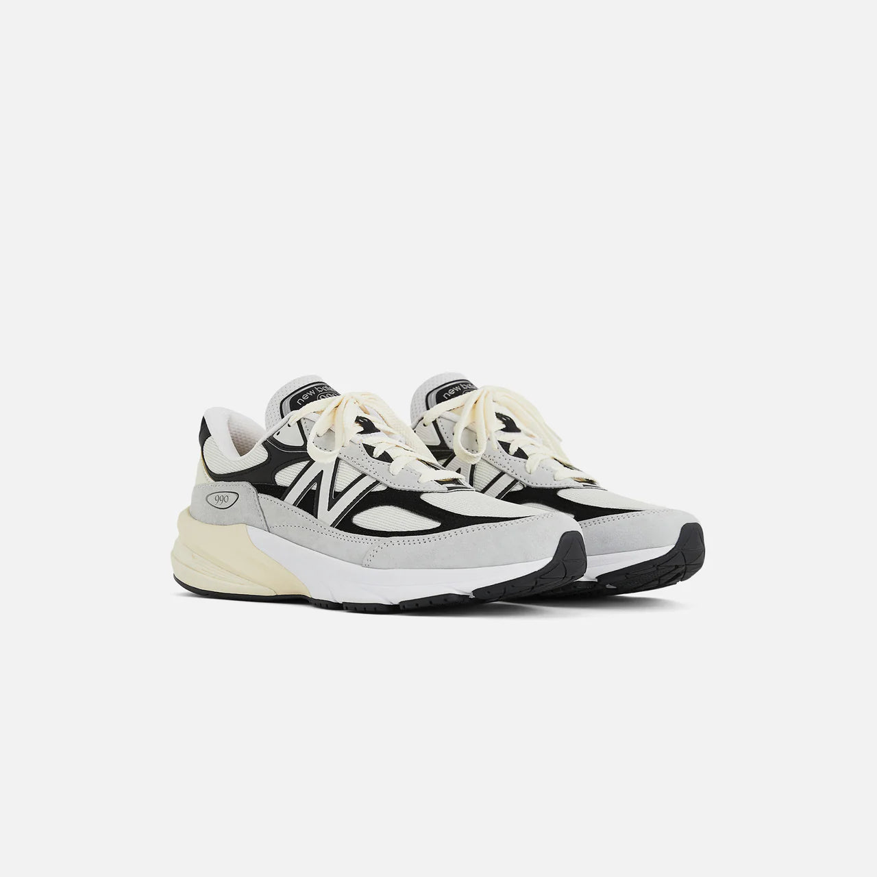 New Balance 990v6