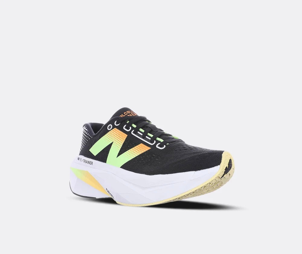 New Balance FuelCell SuperComp Trainer v3